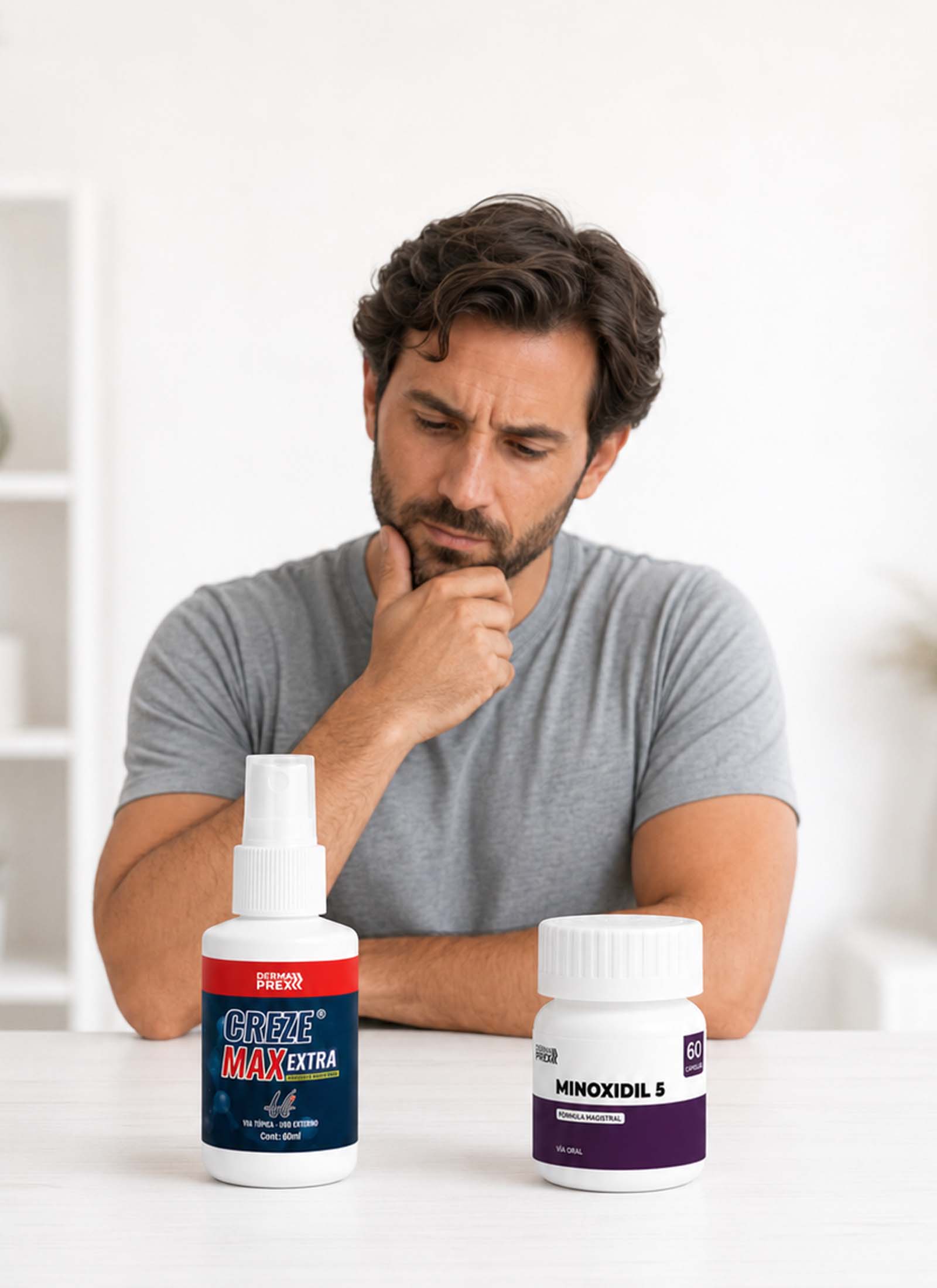 Persona evaluando opciones de cuidado capilar Dermaprex
